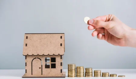 Gestionarea finanțelor personale pornind de la întelegerea salariului brut si net - imagine simbolică